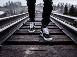 20 летний иностранец погиб под скоростным поездом pixabay